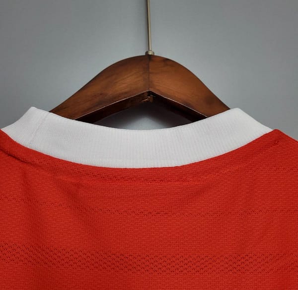 Retro 1998 Liverpool home Soccer Jersey - Image 2