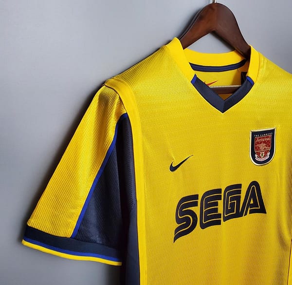 Retro Arsenal 99/00 away Soccer Jersey - Image 4