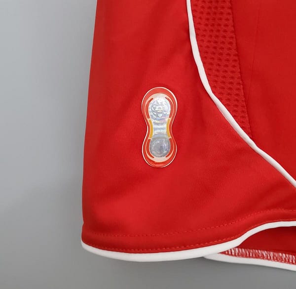Retro Liverpool 06/07 home Soccer Jersey - Image 7