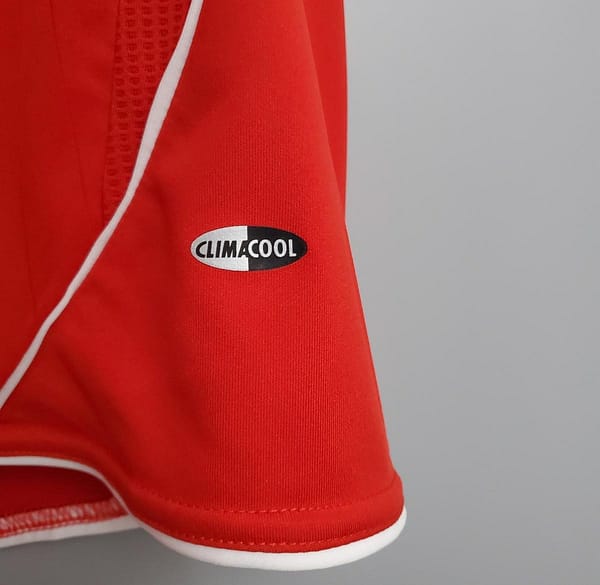 Retro Liverpool 06/07 home Soccer Jersey - Image 8