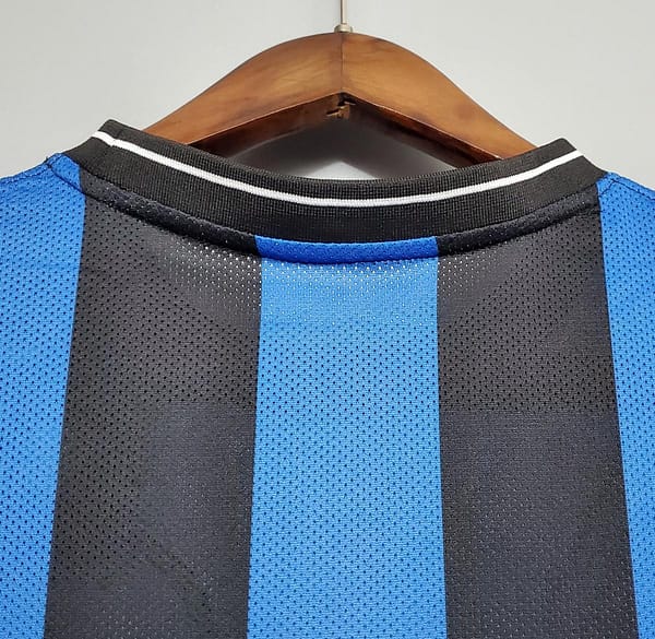 Retro 2010 Inter Milan home Soccer Jersey - Image 3