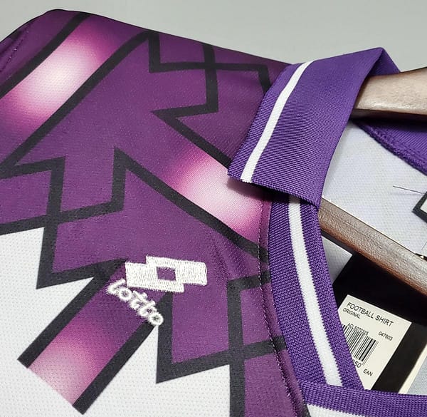 Retro 92/93 Fiorentina away Soccer Jersey - Image 5
