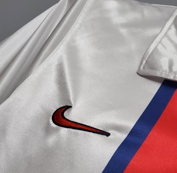 Retro 98/99 PSG away Soccer Jersey - Image 9