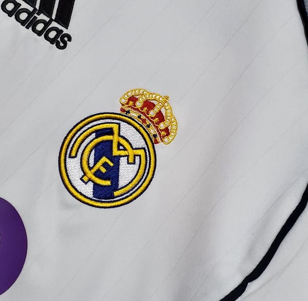 Retro Real Madrid Long sleeve 06/07 home Soccer Jersey - Image 7