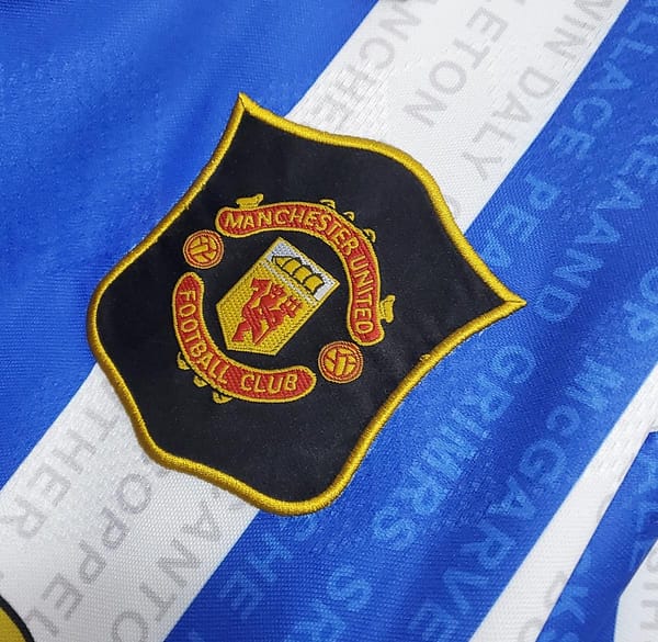 Retro 94/96 Manchester United away Soccer Jersey - Image 7