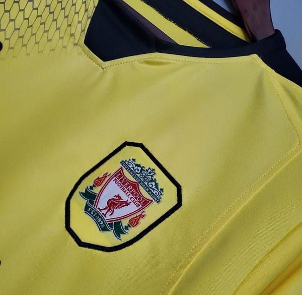 Retro 04/05 Liverpool away Soccer Jersey - Image 10