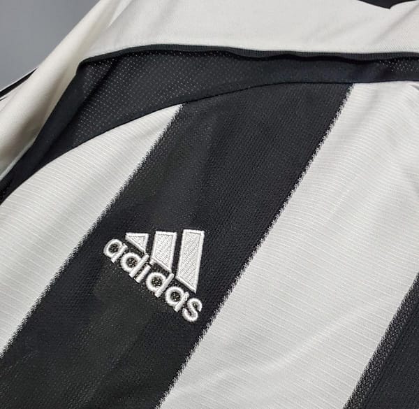 Retro 05/06 Newcastle United home Soccer Jersey - Image 4
