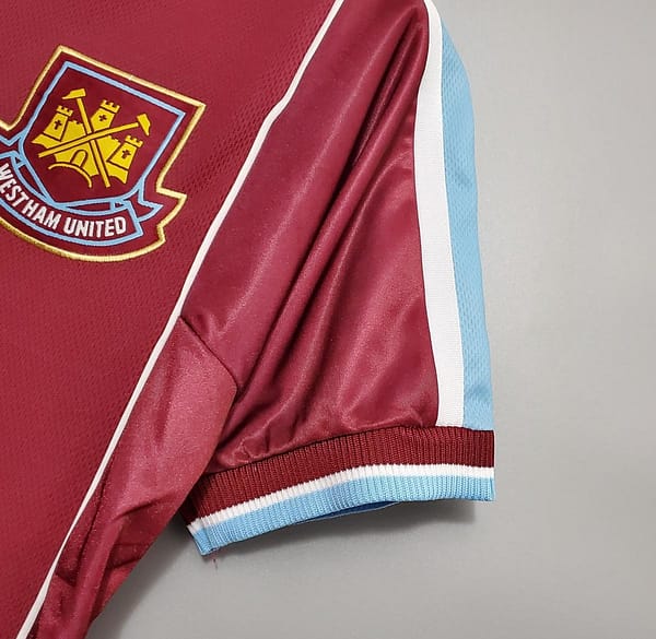 Retro 99/01 West Ham United home Soccer Jersey - Image 9