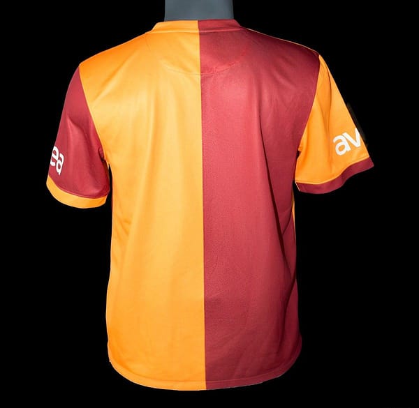 Retro 13/14 Galatasaray Home Jersey - Image 2