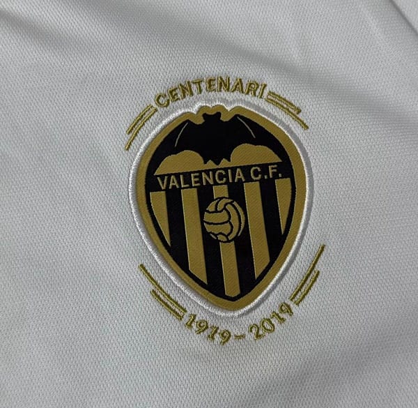 Retro 18/19 Valencia 100th Anniversary Home Jersey - Image 5