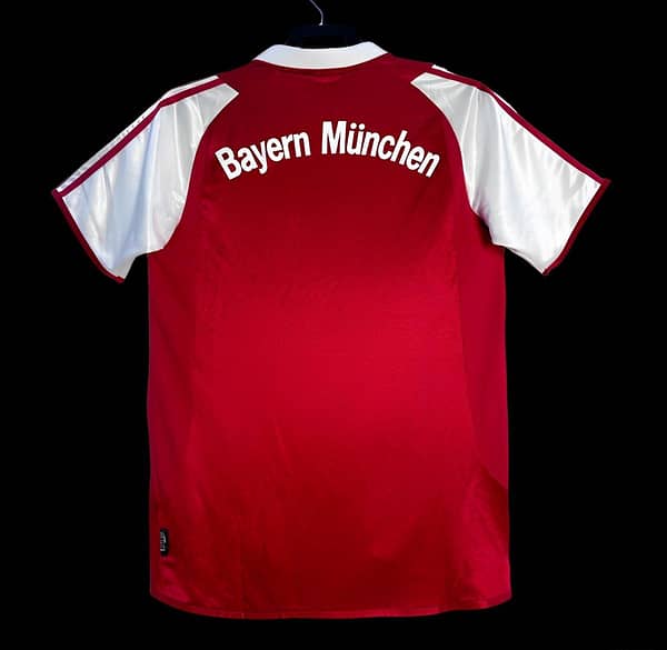Retro 03/04 Bayern Munich Home Jersey - Image 2