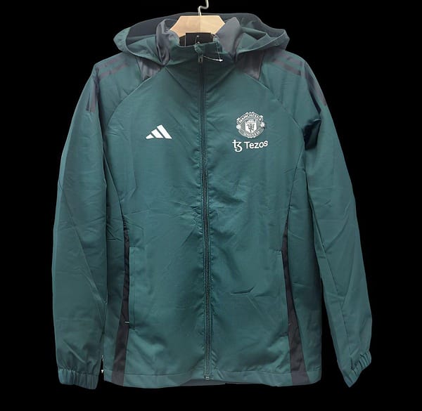 24/25 Manchester United Green Windbreaker
