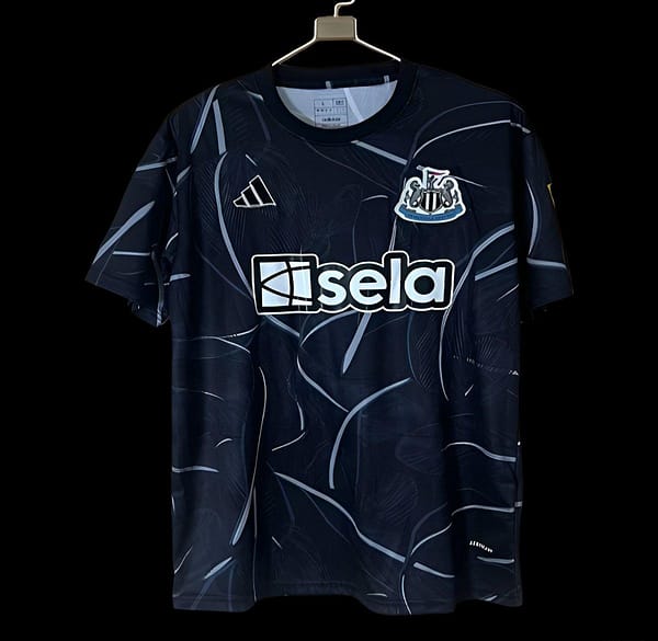 24/25 Newcastle United Pre-Match Black Jersey
