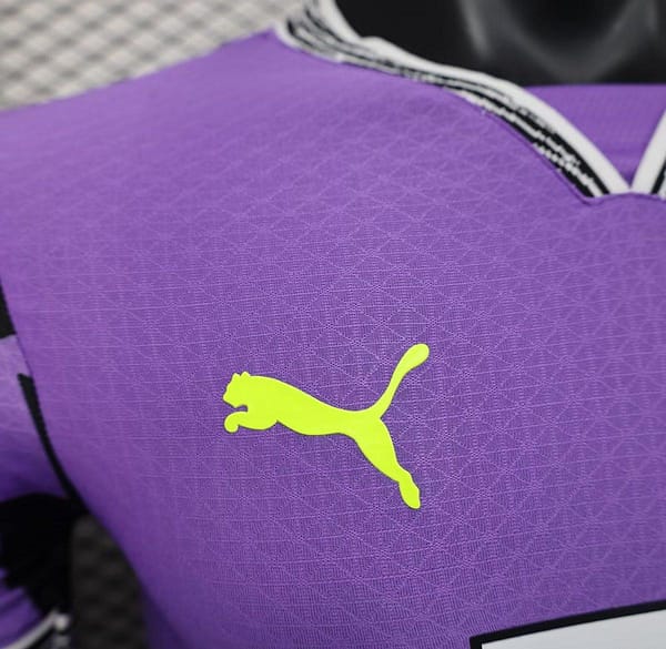 Player Version 24/25 Borussia Dortmund Anniversary 4th Goalkeeper Purple Jersey - Image 5