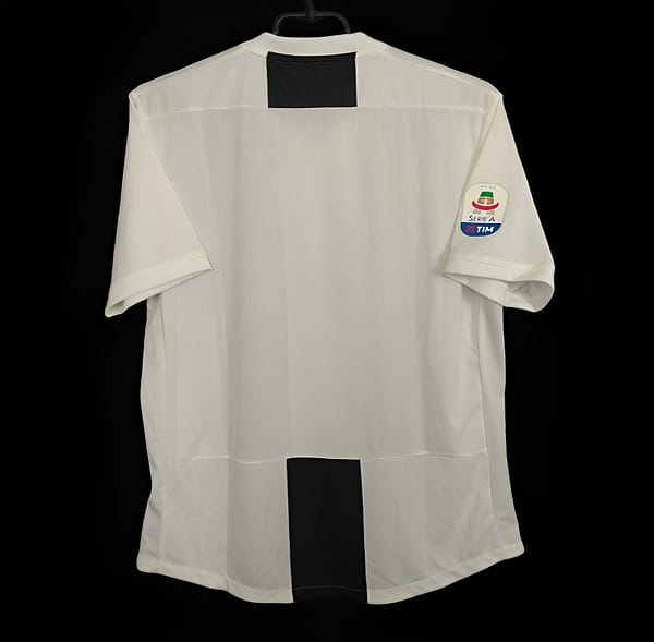 Player Version Retro 18/19 Juventus Home Jersey - Image 2