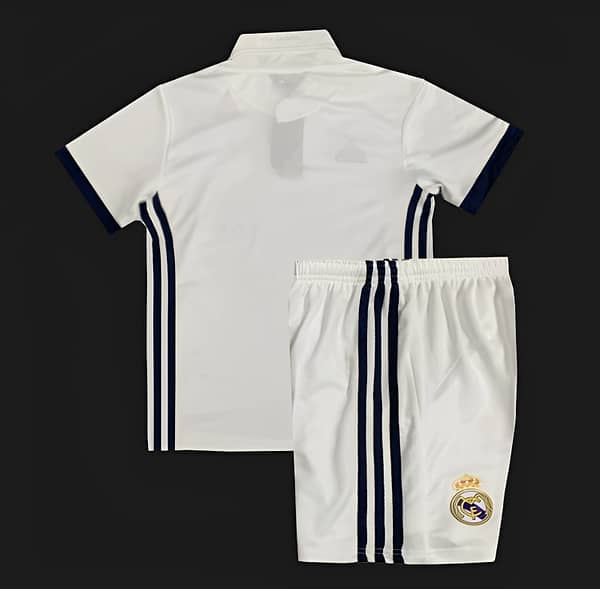 Retro 16/17 Kids Real Madrid Home Jersey - Image 2