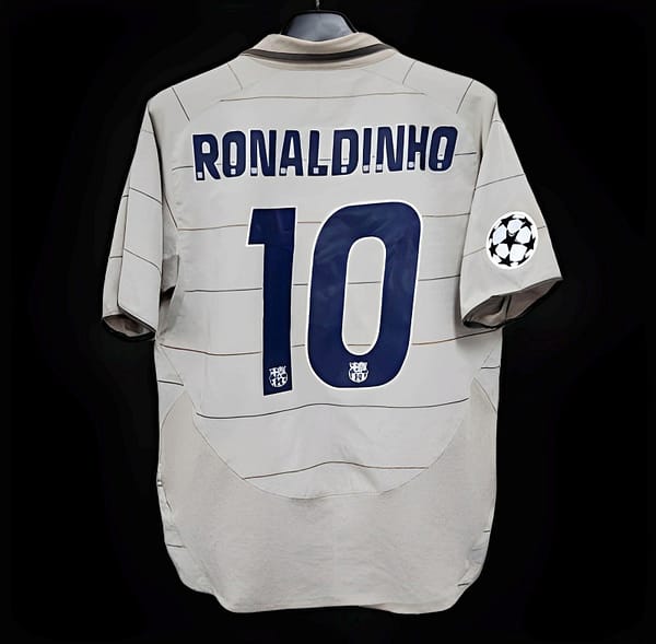 Retro 03/04 Barcelona Away Jersey - Image 2