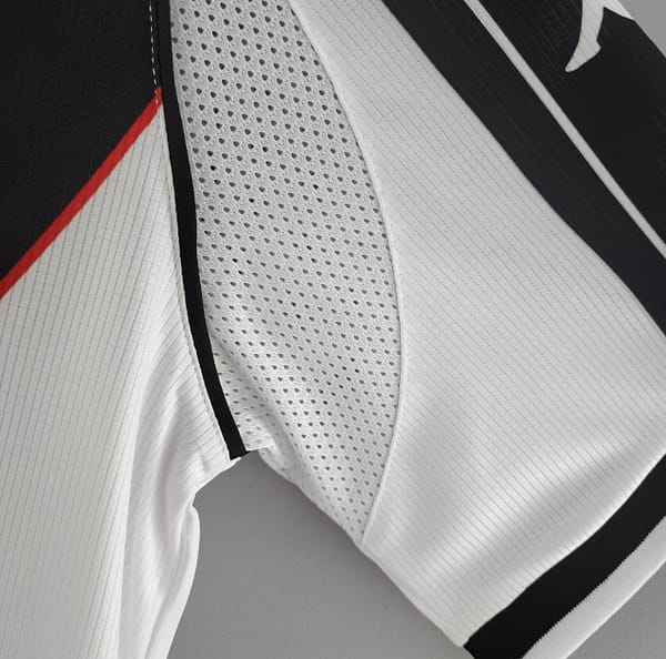 Retro Vasco Da Gama 2000 White Jersey - Image 5