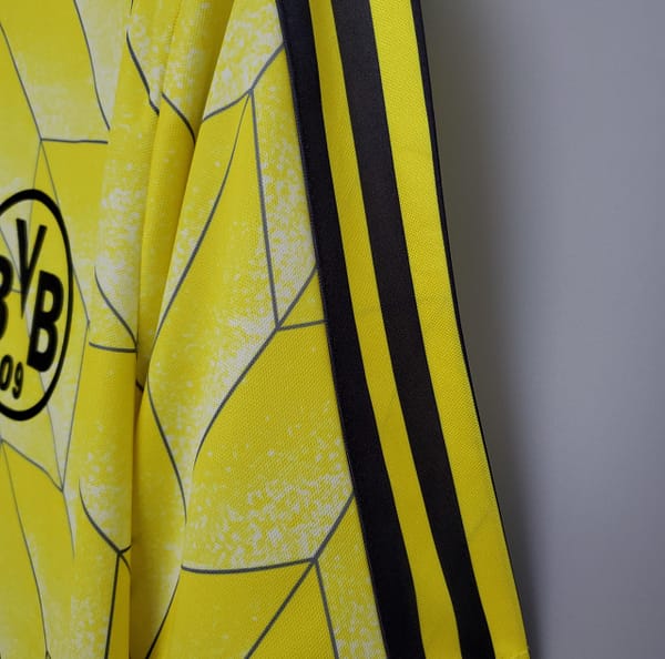 Retro Borussia Dortmund 1988 home Soccer Jersey - Image 6