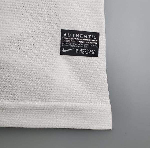 Retro 13/14 Manchester United away Soccer Jersey - Image 5