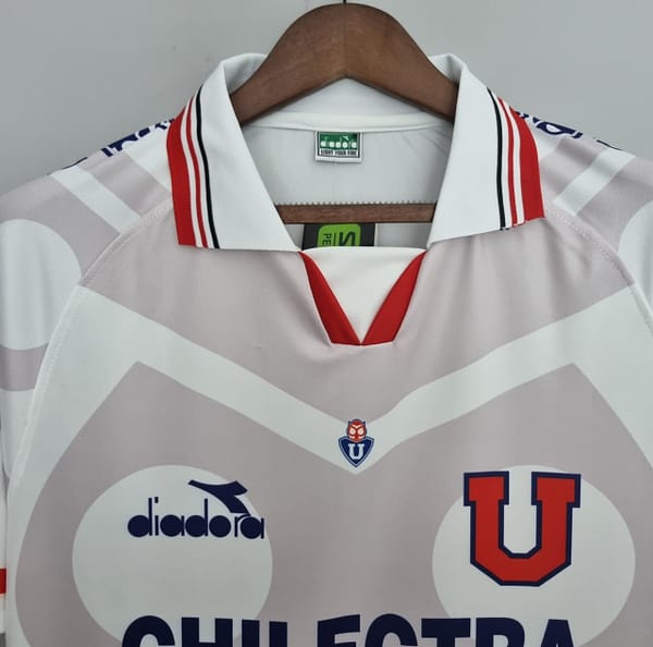 Retro Universidad de Chile1996 away Soccer Jersey - Image 9