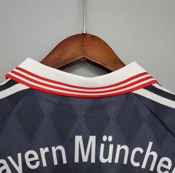 Retro Bayern Munich 97/99 home Soccer Jersey - Image 3
