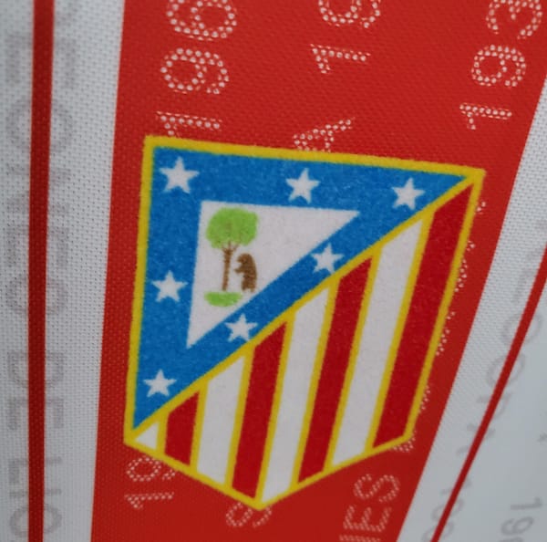 Retro Atletico Madrid 95/96 home Soccer Jersey - Image 7