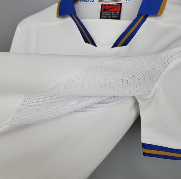 Retro Italy 1996 away Soccer Jersey - Image 4