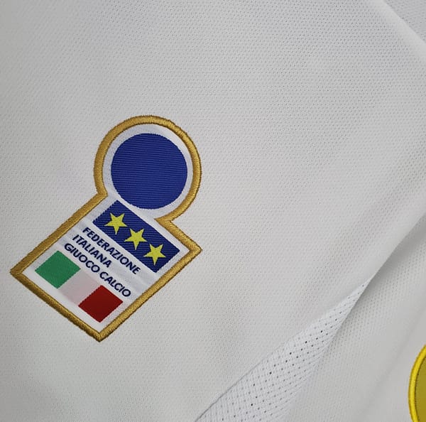 Retro Italy 1996 away Soccer Jersey - Image 9