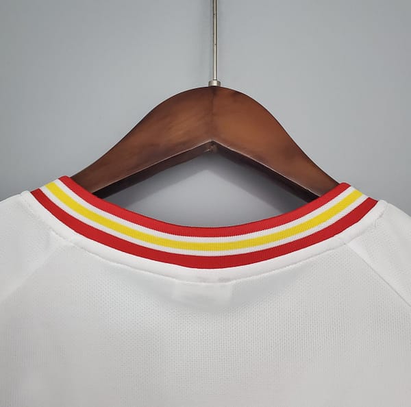 Retro Spain 1996 away Soccer Jersey - Image 2