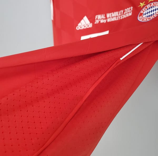 Retro long sleeve Bayern Munich 12/13 Champions League home Soccer Jersey - Image 5