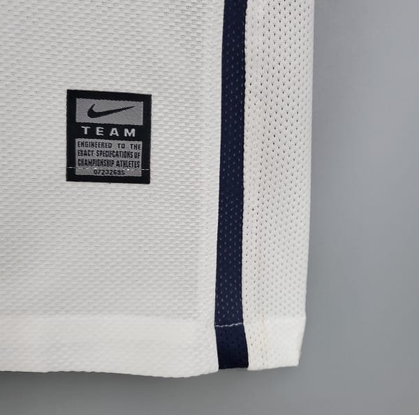Retro Manchester United 08/09 League Edition away White Soccer Jersey - Image 5