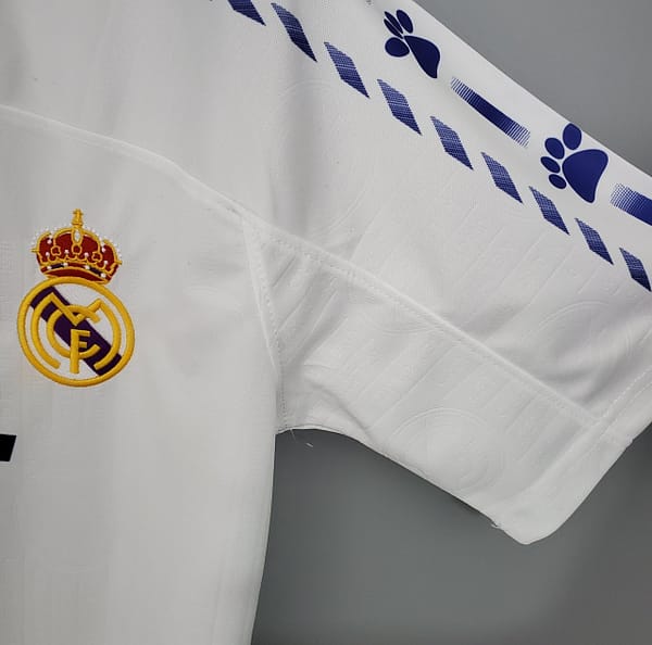 Retro Real Madrid 96/97 home Soccer Jersey - Image 4