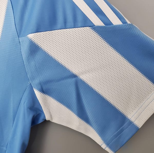 Retro 2010 Argentina home Soccer Jersey - Image 4