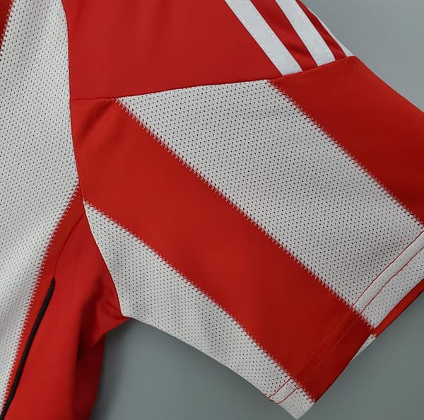 Retro Bayern Munich 10/11 home Soccer Jersey - Image 3