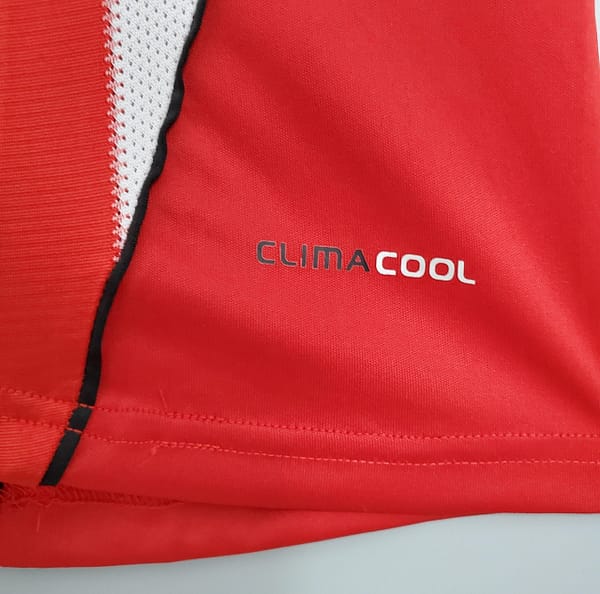 Retro Bayern Munich 10/11 home Soccer Jersey - Image 5