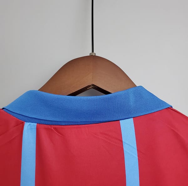 Retro 93/95 Aston Villa home Soccer Jersey - Image 3
