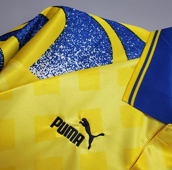 Retro Parma 95/97 Yellow Soccer Jersey - Image 5