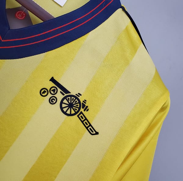 Retro 83/86 Arsenal away Soccer Jersey - Image 6