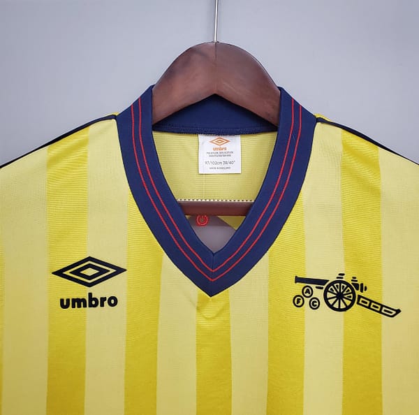 Retro 83/86 Arsenal away Soccer Jersey - Image 7