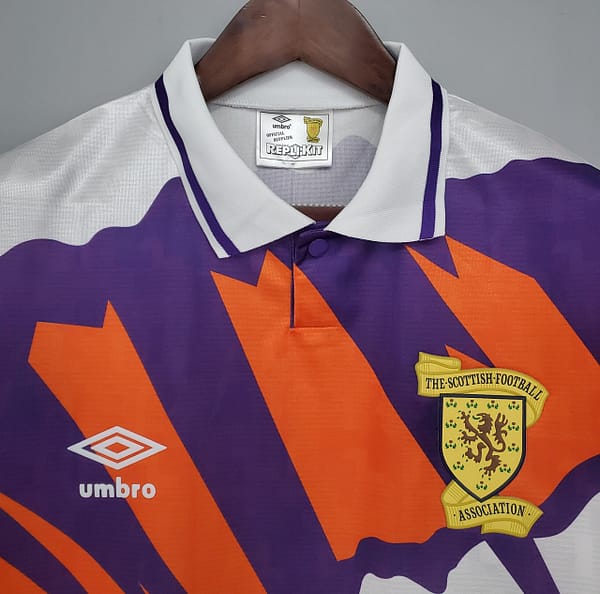 Retro Scotland 91/93 away Soccer Jersey - Image 8
