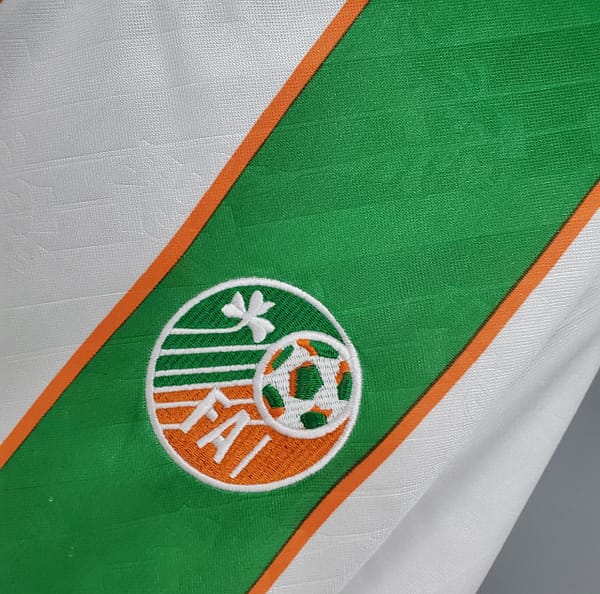 Retro Ireland 1994 away Soccer Jersey - Image 6
