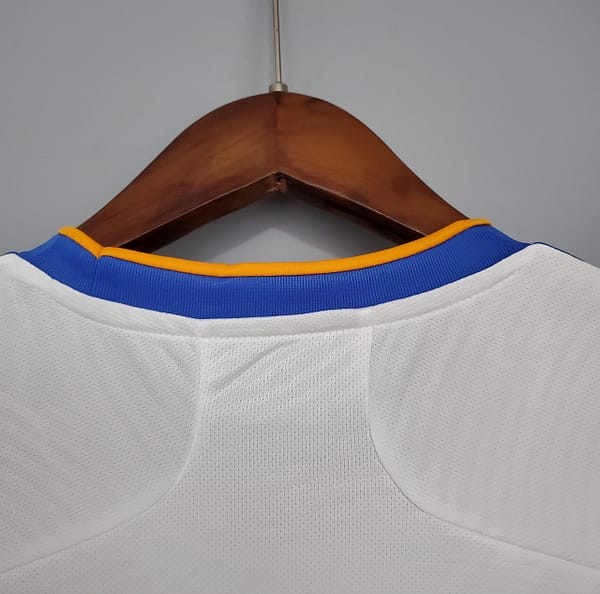 21/22 Real Madrid home Soccer Jersey - Image 2