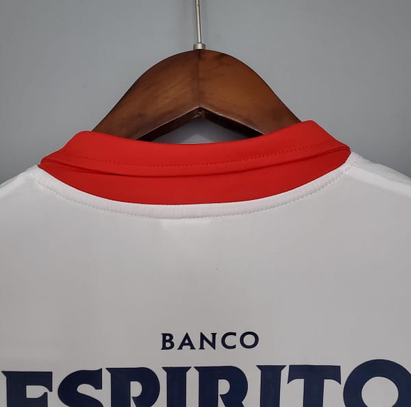 Retro Benfica 04/05 away Soccer Jersey - Image 3