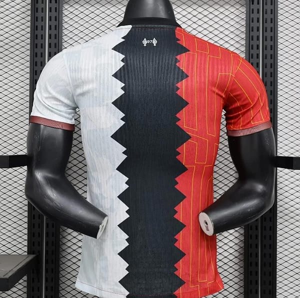 Player Version 24/25 Liverpool Special Black/Red/White Edition Jersey - Image 2