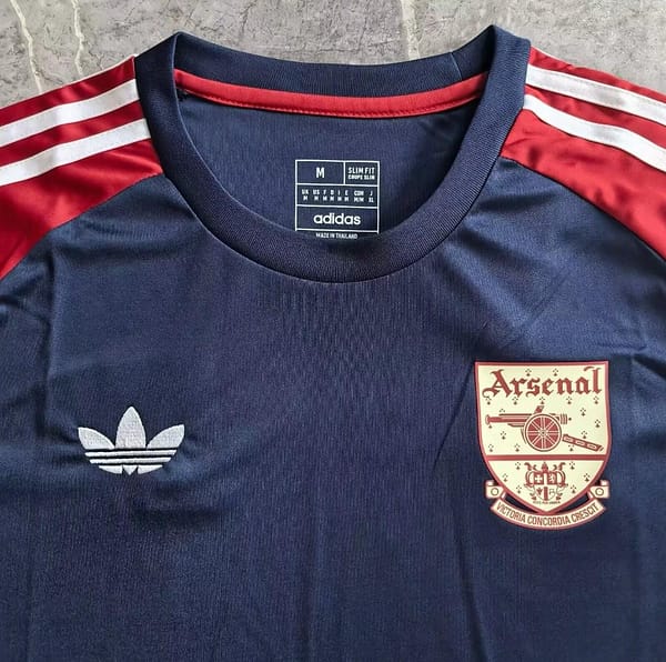 24/25 Arsenal Navy/Red Pre-Match - Image 2