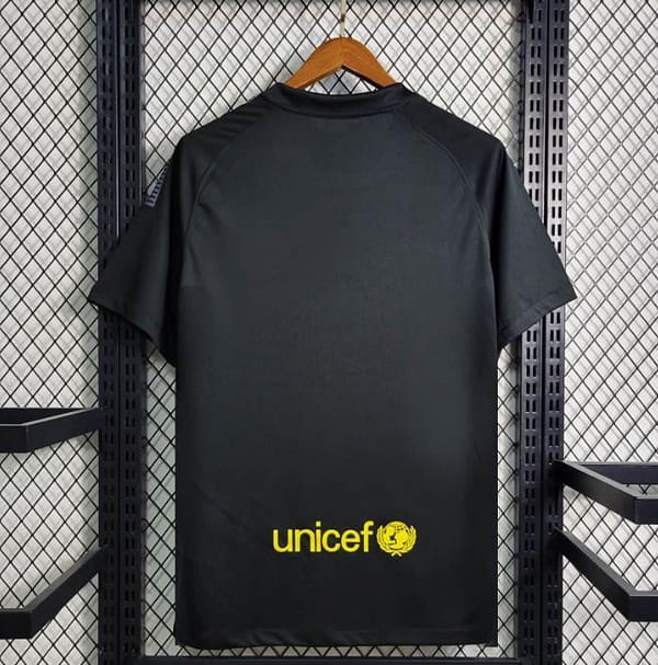 Retro 11/12 Barcelona Black Away Jersey - Image 2