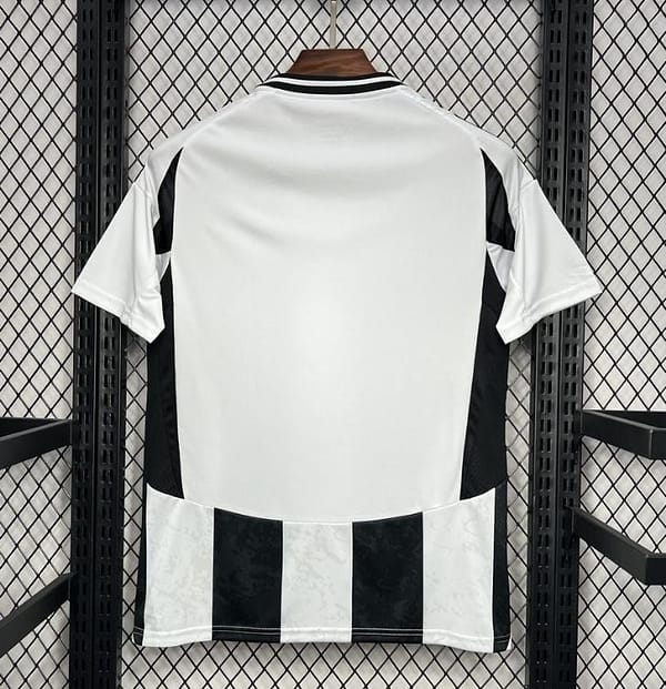 24/25 Juventus Home Jersey - Image 3