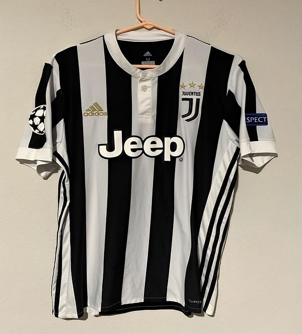 Retro 17/18 Juventus Home Jersey - Image 3