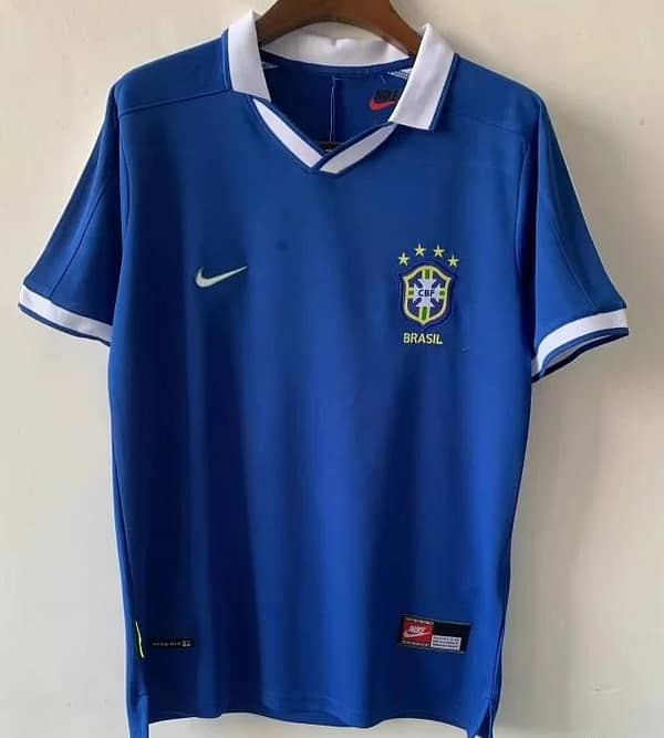 Retro 1970 Brazil Away Blue Jersey - Image 3